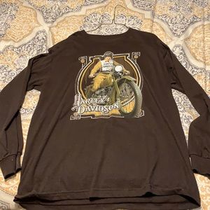 Women’s medium Harley Davidson shirt